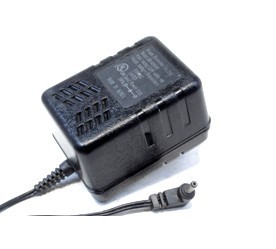 Dream Electronic DR-05600U AC Power Supply Charger Adapter