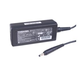 Toshiba pa3922u1aca AC Power Supply Charger Adapter